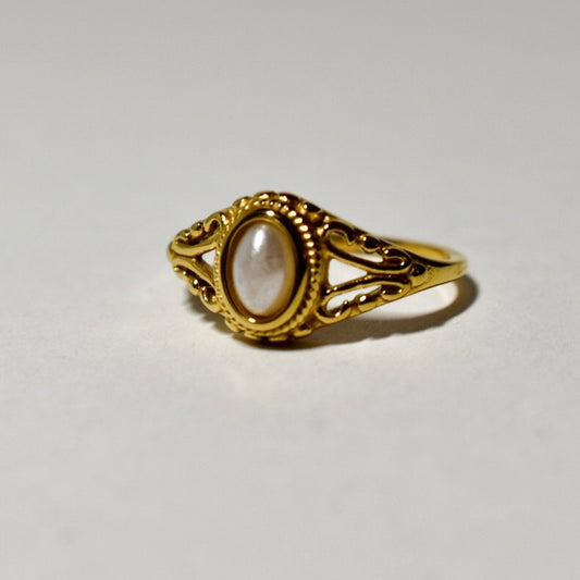 Gilded Grace ring