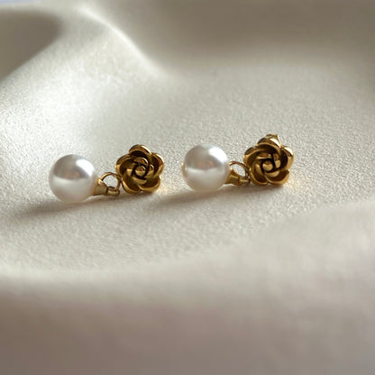 Delilah drop earrings