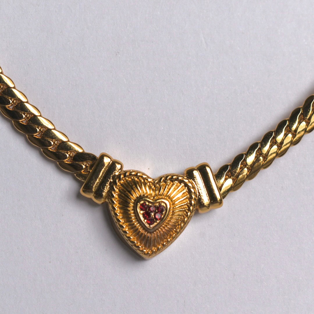 Clara heart necklace
